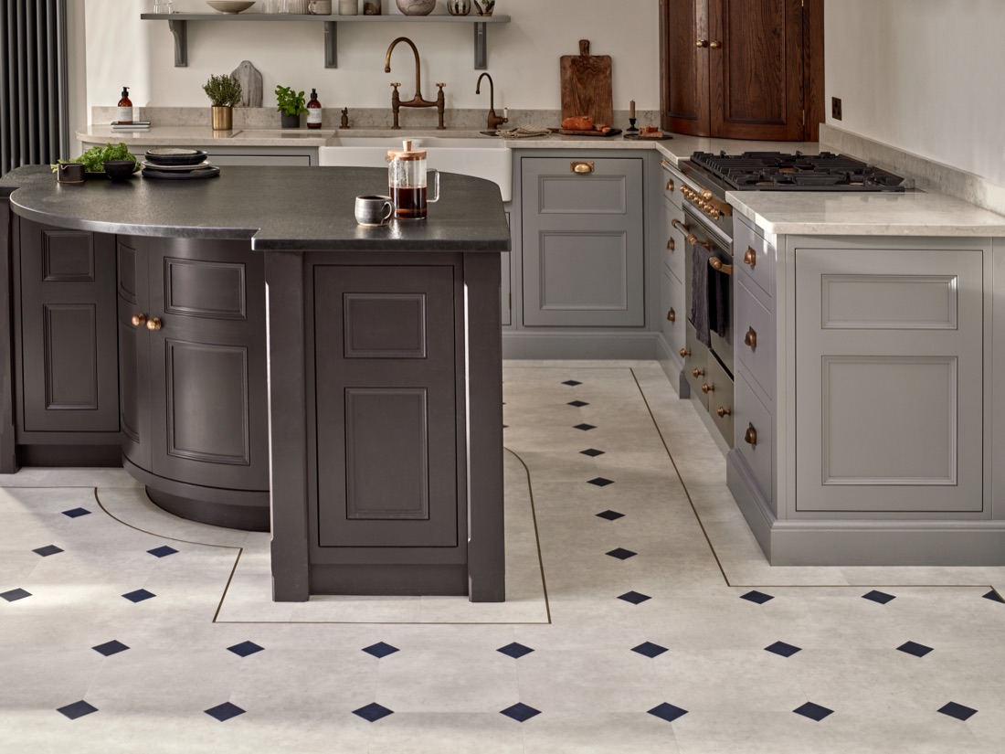 Amtico Signature Waterloo Concrete met Keystone patroon