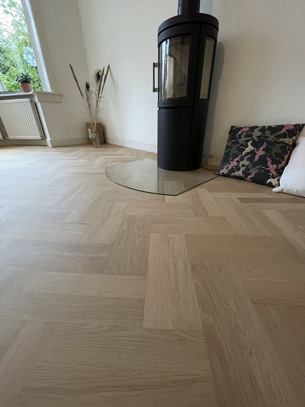Houten vloer in een interieur, inspiratiebeeld 23
